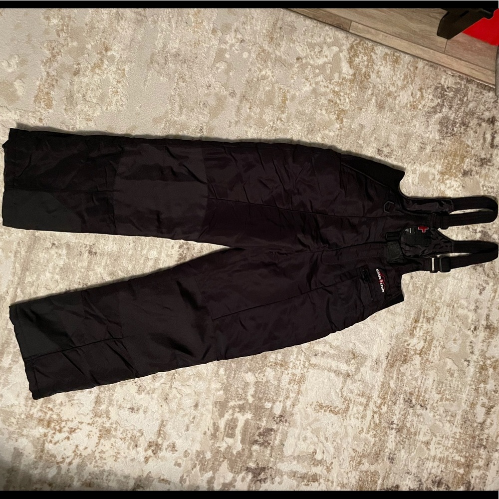 Black Suisse ski pants. Worn once, like new